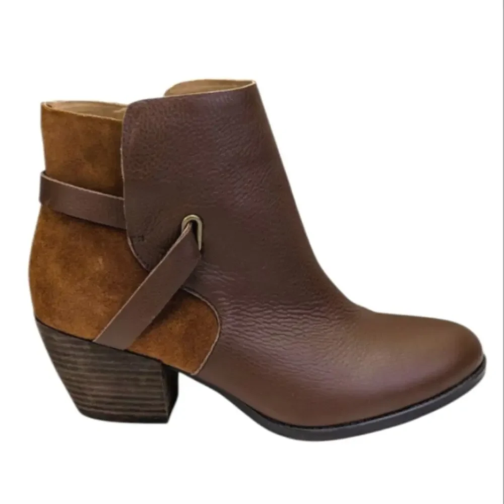 American Rag Ashlyn Booties NWOT $130 Size 8M   S3808